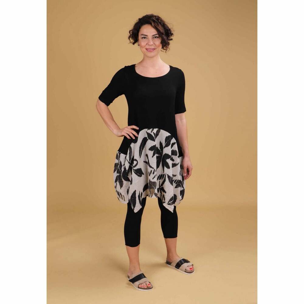 Luukaa Black & White Leaf Print Contrast Plisse Tunic Dress